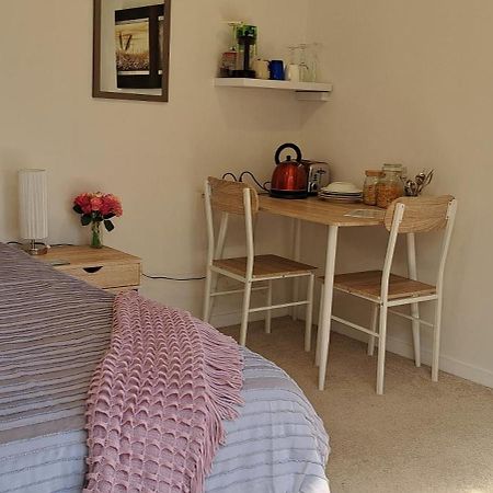 15 On Wards Bed & Breakfast เกรย์ทาวน์ ภายนอก รูปภาพ